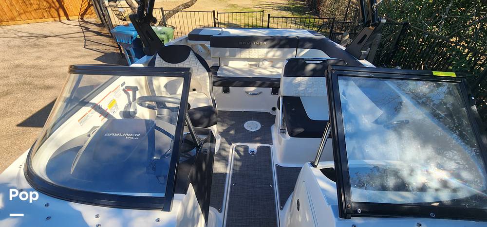 Slide: The Image of Bayliner VR5 2019 - 81