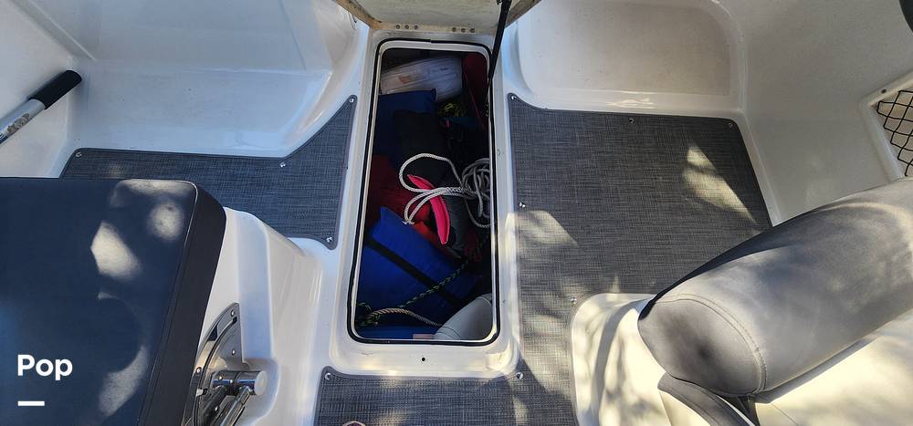 Slide: The Image of Bayliner VR5 2019 - 85