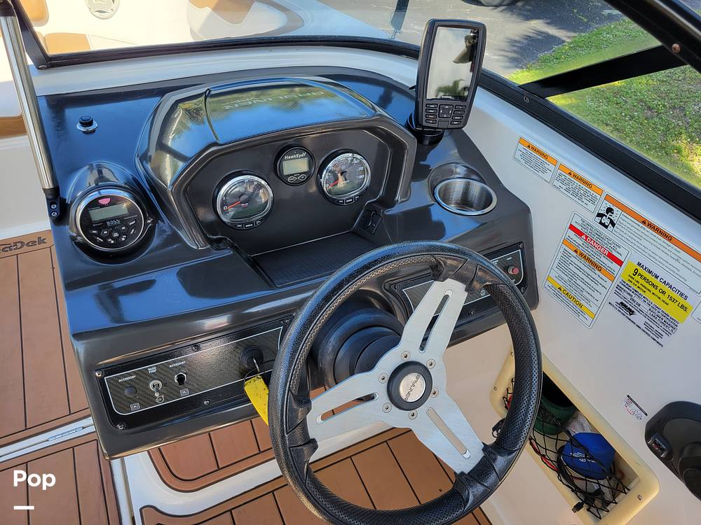 Slide: The Image of Bayliner VR5 2020 - 11