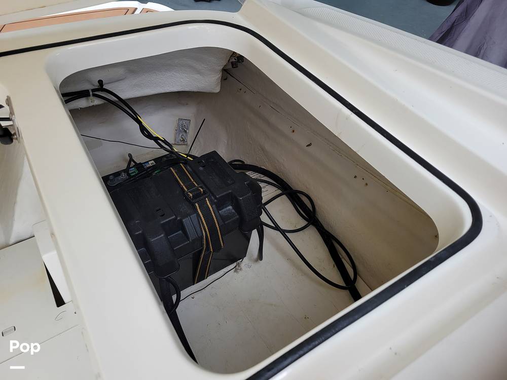 Slide: The Image of Bayliner VR5 2020 - 23
