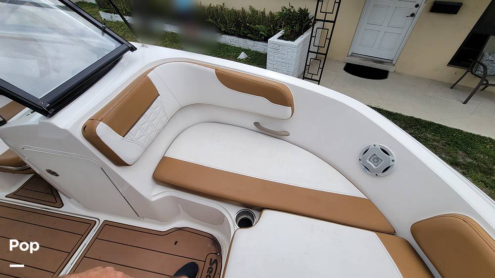Slide: The Image of Bayliner VR5 2020 - 29
