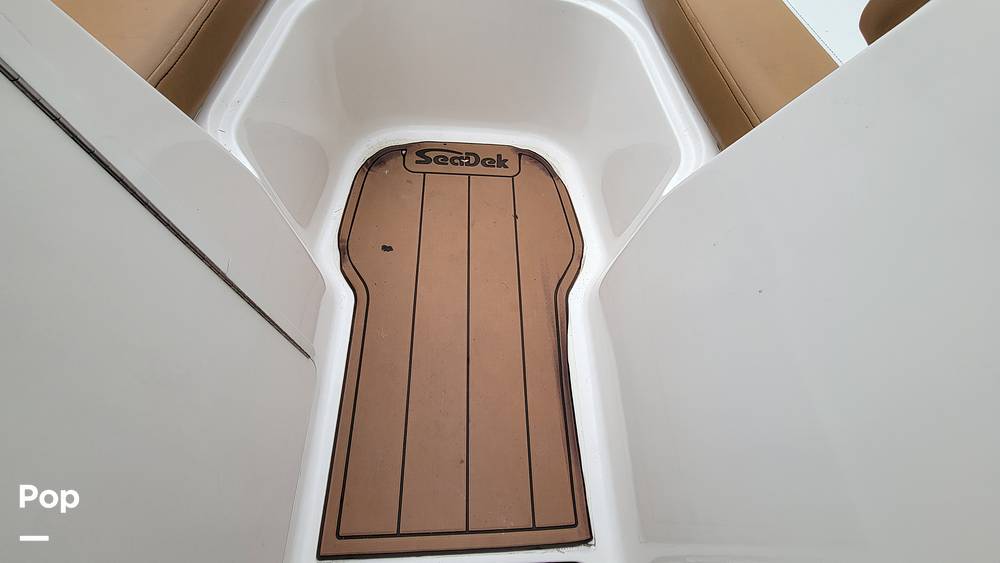 Slide: The Image of Bayliner VR5 2020 - 35