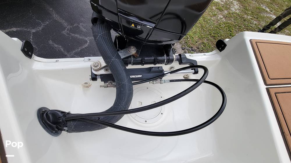 Slide: The Image of Bayliner VR5 2020 - 58