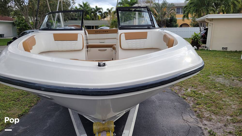 Slide: The Image of Bayliner VR5 2020 - 70