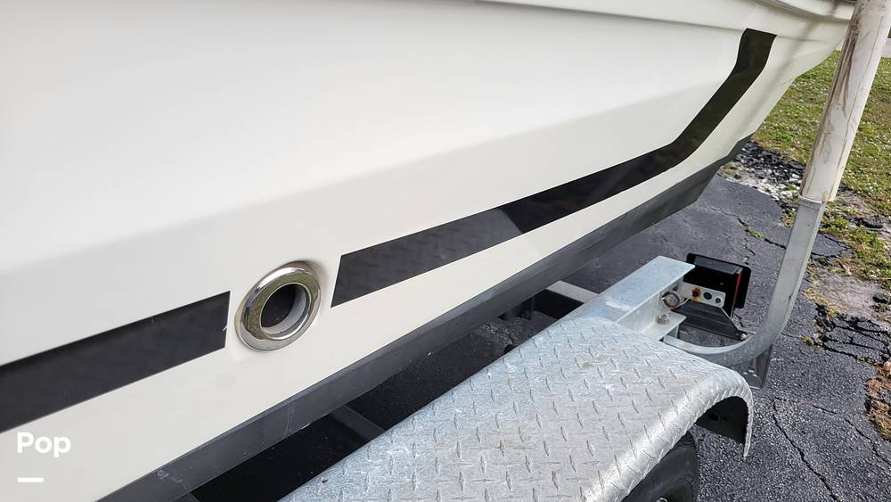 Slide: The Image of Bayliner VR5 2020 - 75