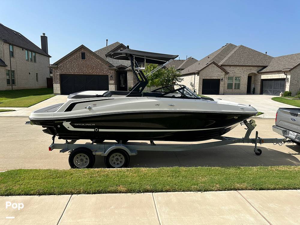 Slide: The Image of Bayliner VR5 2021 - 0