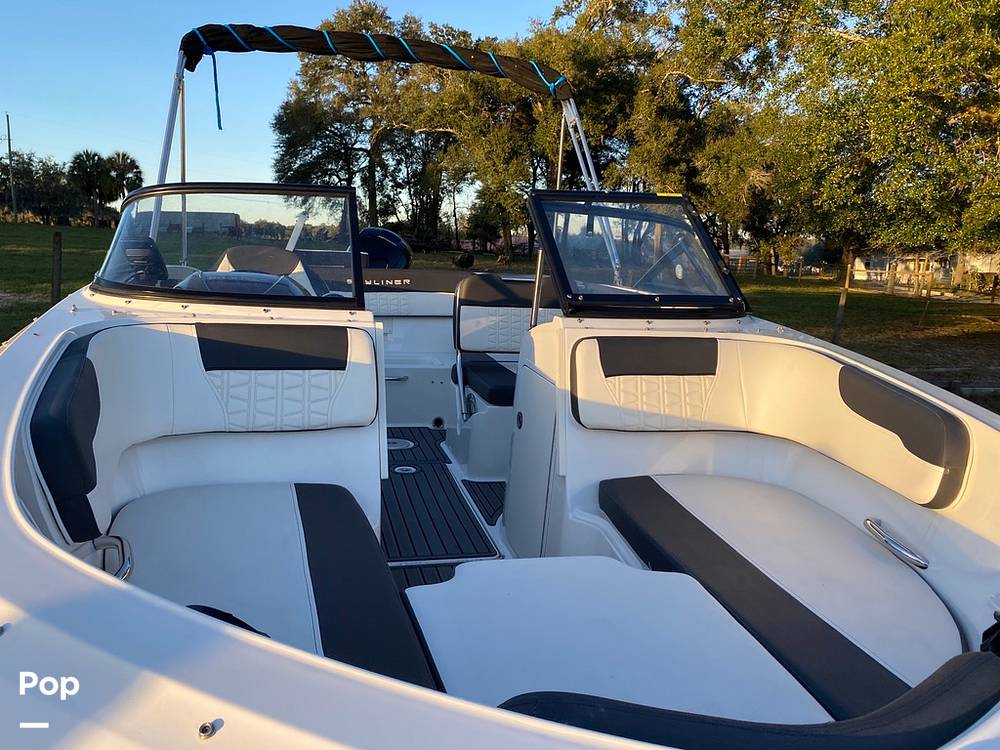 Slide: The Image of Bayliner VR5 2021 - 11868757