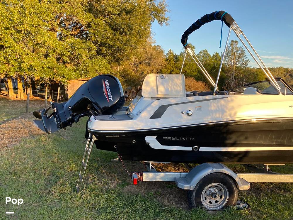 Slide: The Image of Bayliner VR5 2021 - 11868745