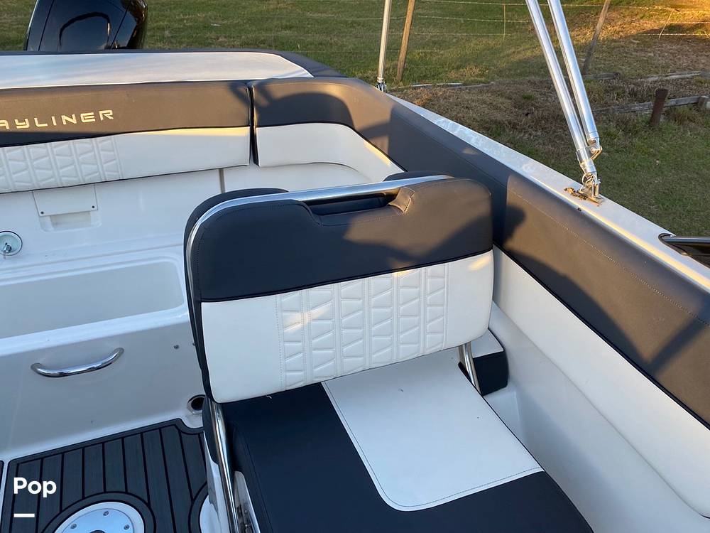 Slide: The Image of Bayliner VR5 2021 - 11868774