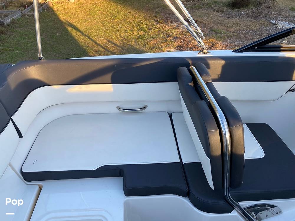 Slide: The Image of Bayliner VR5 2021 - 11868779