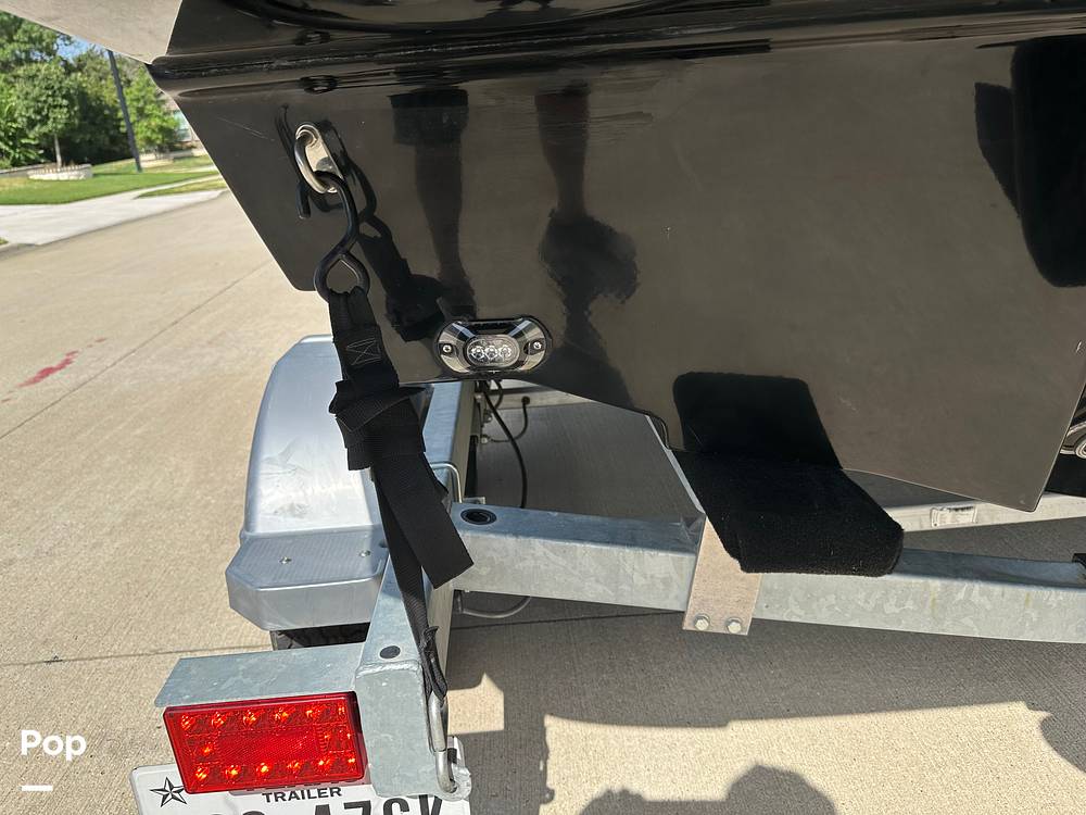 Slide: The Image of Bayliner VR5 2021 - 47