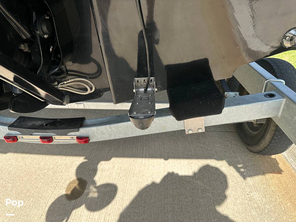 Slide: The Image of Bayliner VR5 2021 - 50