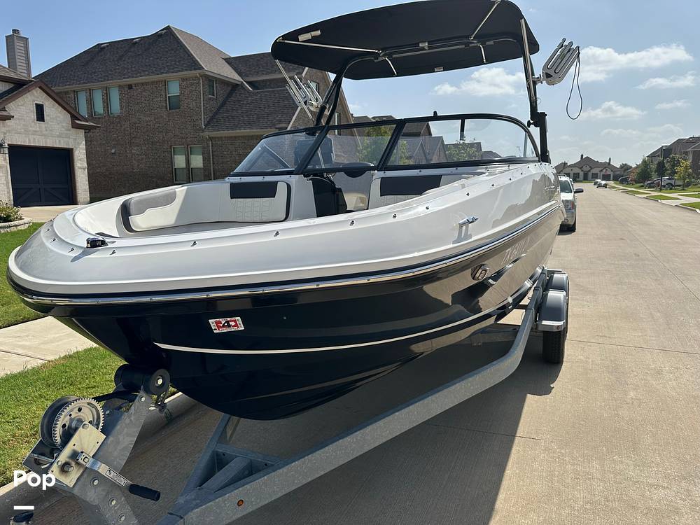 Slide: The Image of Bayliner VR5 2021 - 52