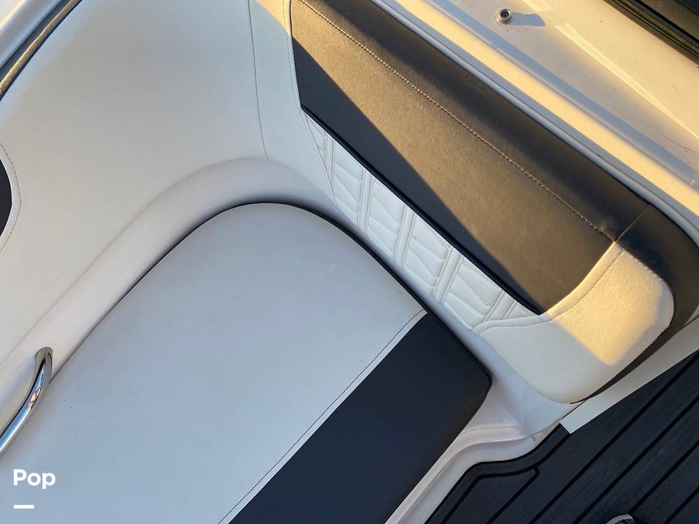 Slide: The Image of Bayliner VR5 2021 - 11868795