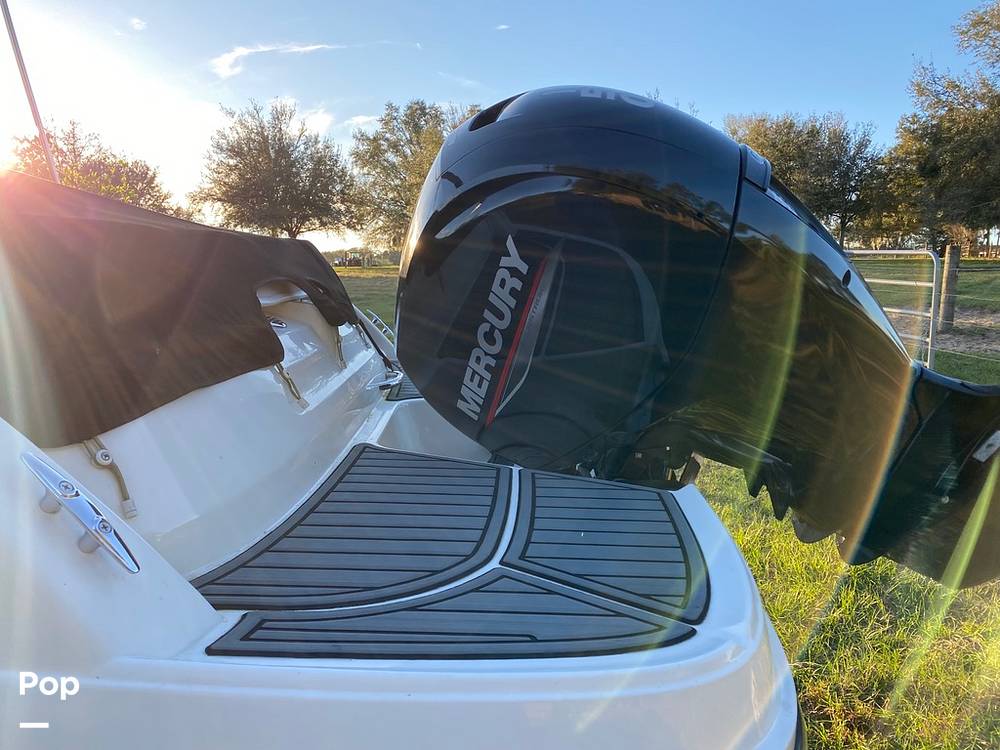 Slide: The Image of Bayliner VR5 2021 - 11868813