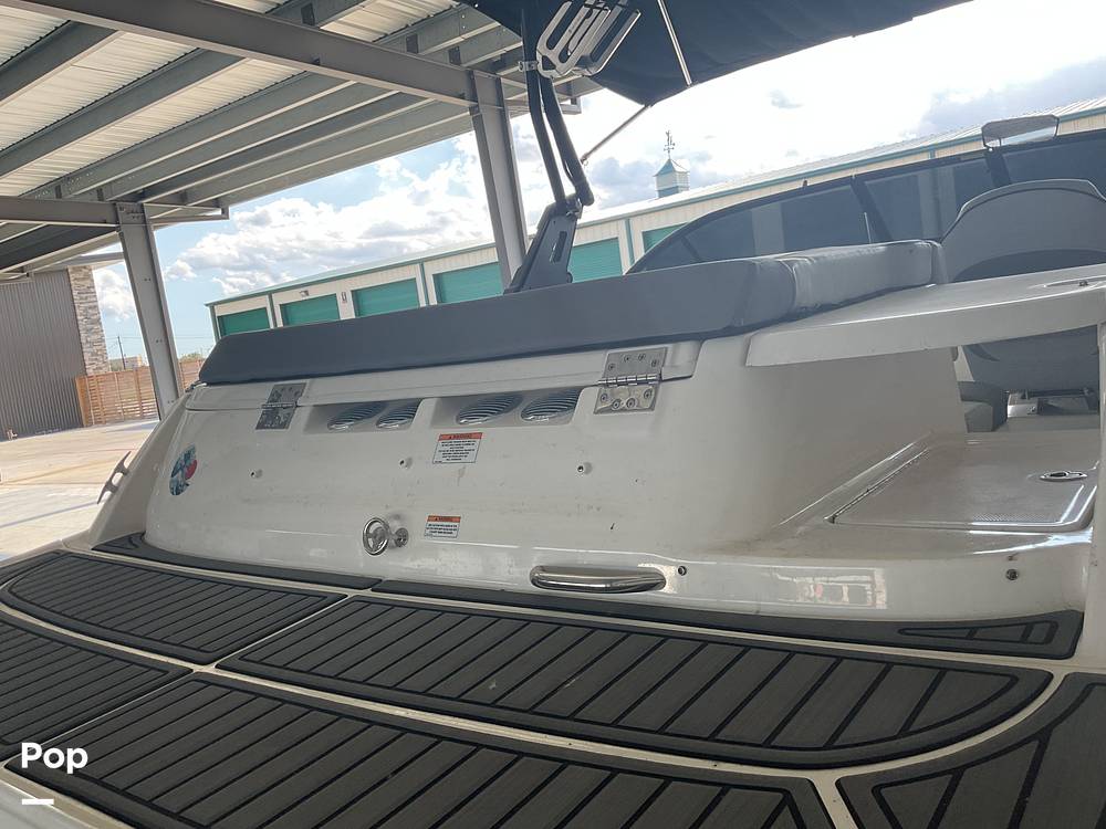 Slide: The Image of Bayliner VR5 2022 - 15533847