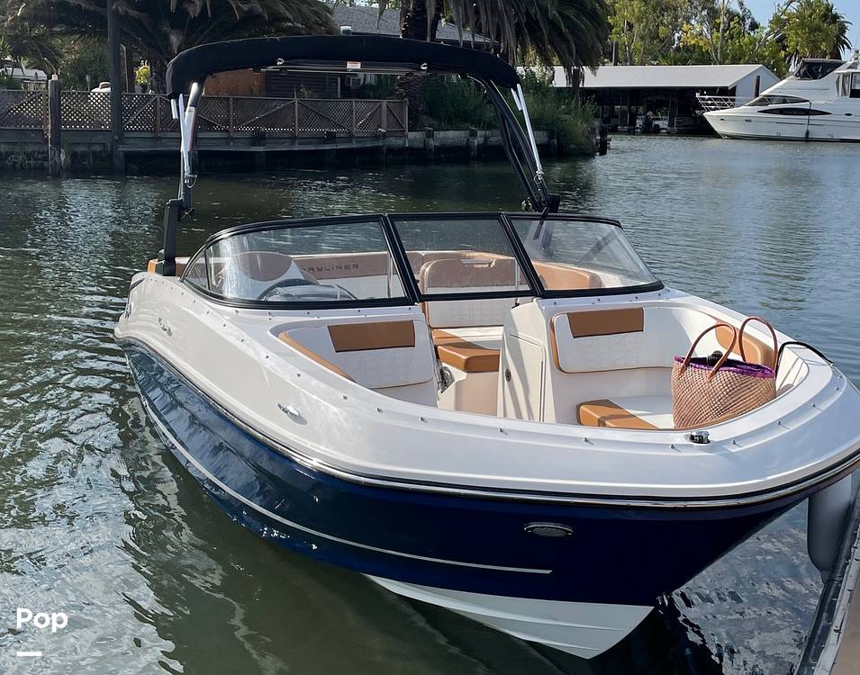 Slide: The Image of Bayliner VR5 2022 - 15475096