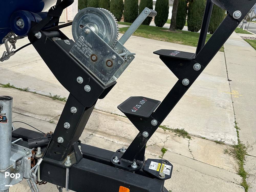 Slide: The Image of Bayliner VR5 2022 - 15475102