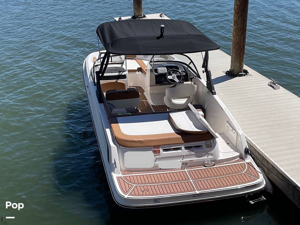 Slide: The Image of Bayliner VR5 2022 - 15495902