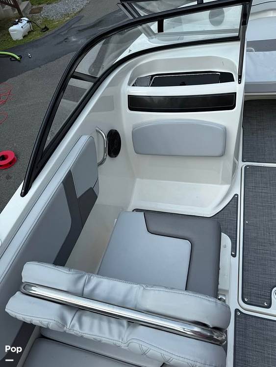 Slide: The Image of Bayliner vr5 2022 - 15577817