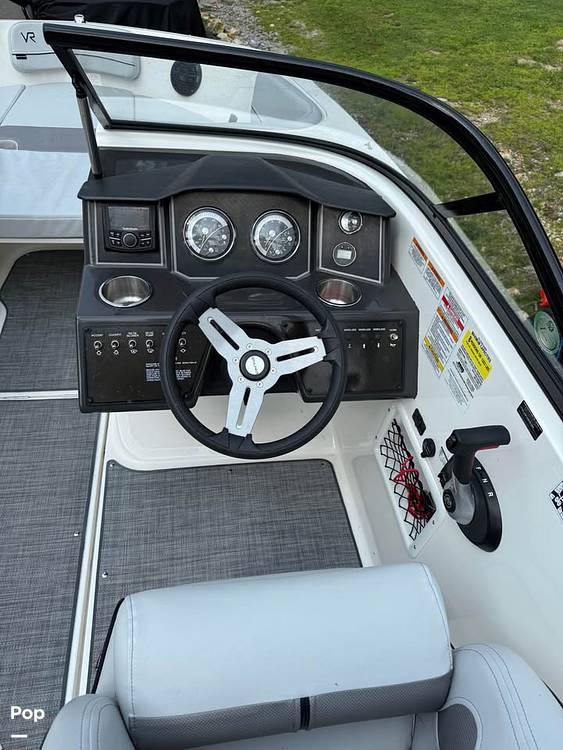 Slide: The Image of Bayliner vr5 2022 - 15577822