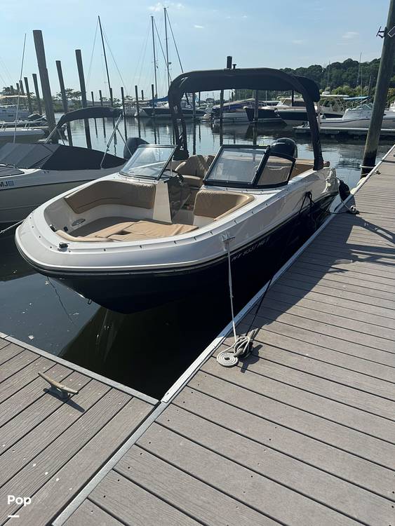Slide: The Image of Bayliner VR5 BR 2022 - 0