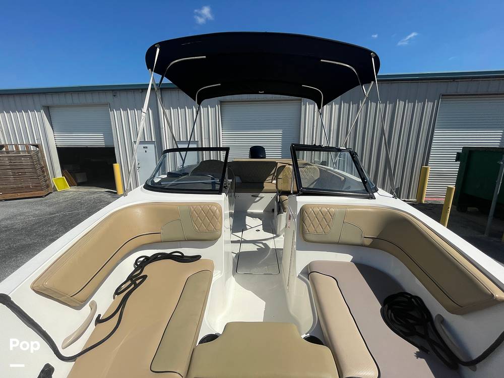 Slide: The Image of Bayliner VR5 OB 2023 - 15354849