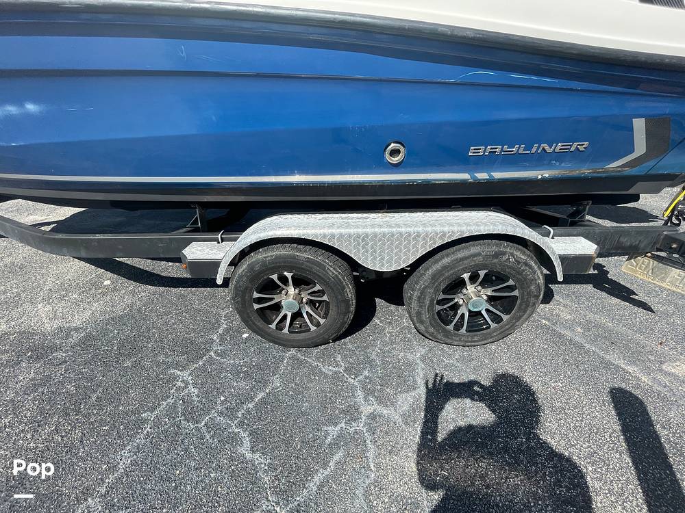 Slide: The Image of Bayliner VR5 OB 2023 - 15354862