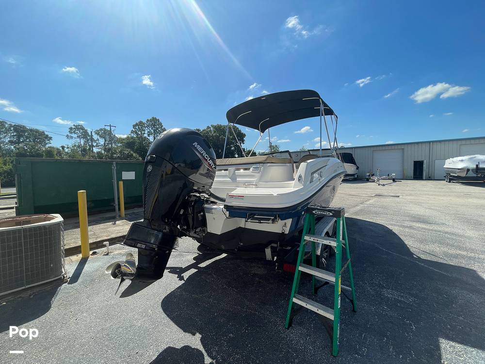 Slide: The Image of Bayliner VR5 OB 2023 - 15354877
