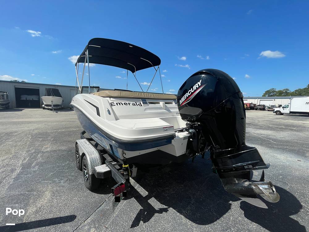 Slide: The Image of Bayliner VR5 OB 2023 - 15354879