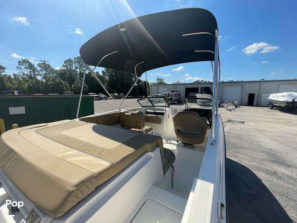 Slide: The Image of Bayliner VR5 OB 2023 - 15354880