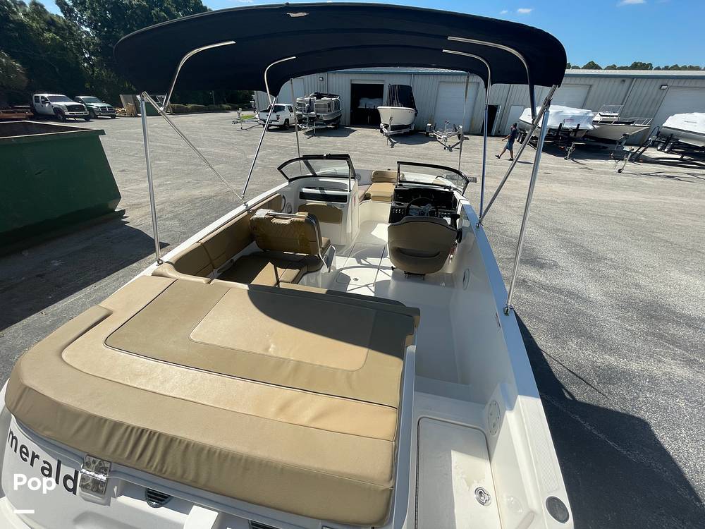 Slide: The Image of Bayliner VR5 OB 2023 - 15354882