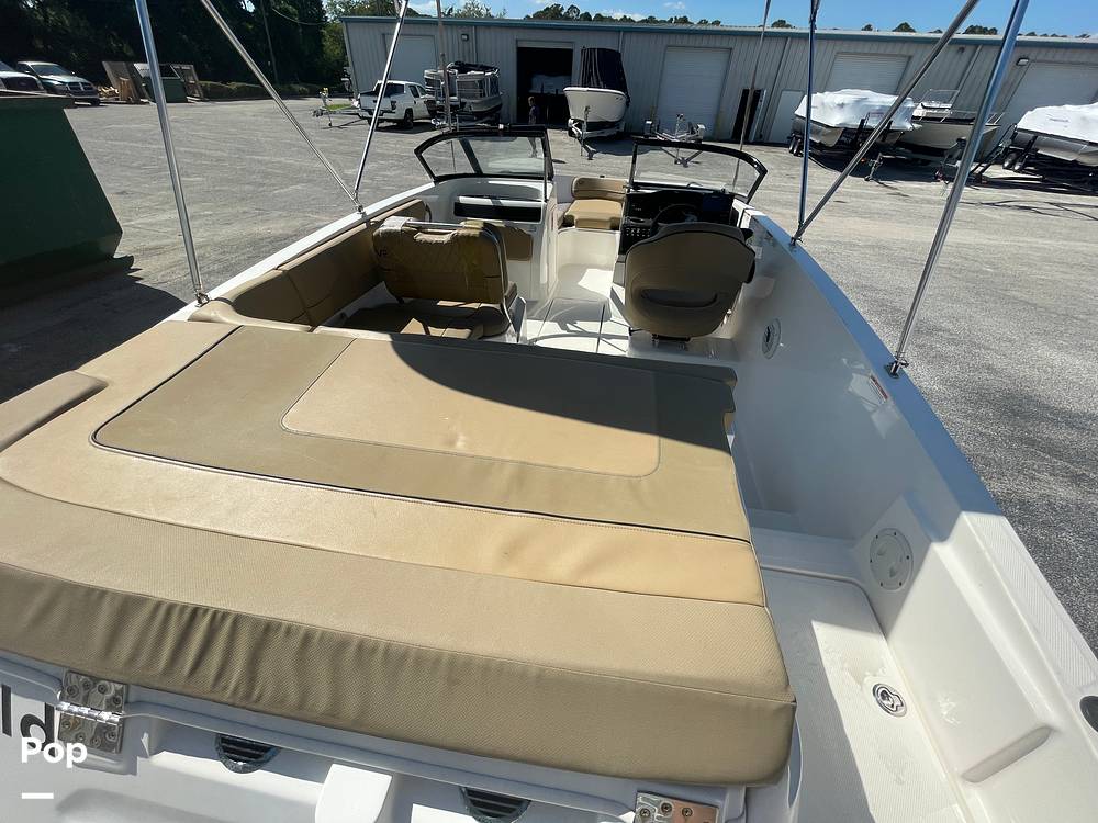 Slide: The Image of Bayliner VR5 OB 2023 - 15354886