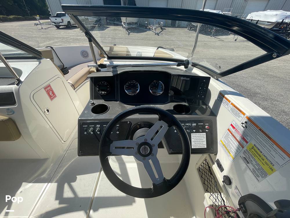 Slide: The Image of Bayliner VR5 OB 2023 - 15354908