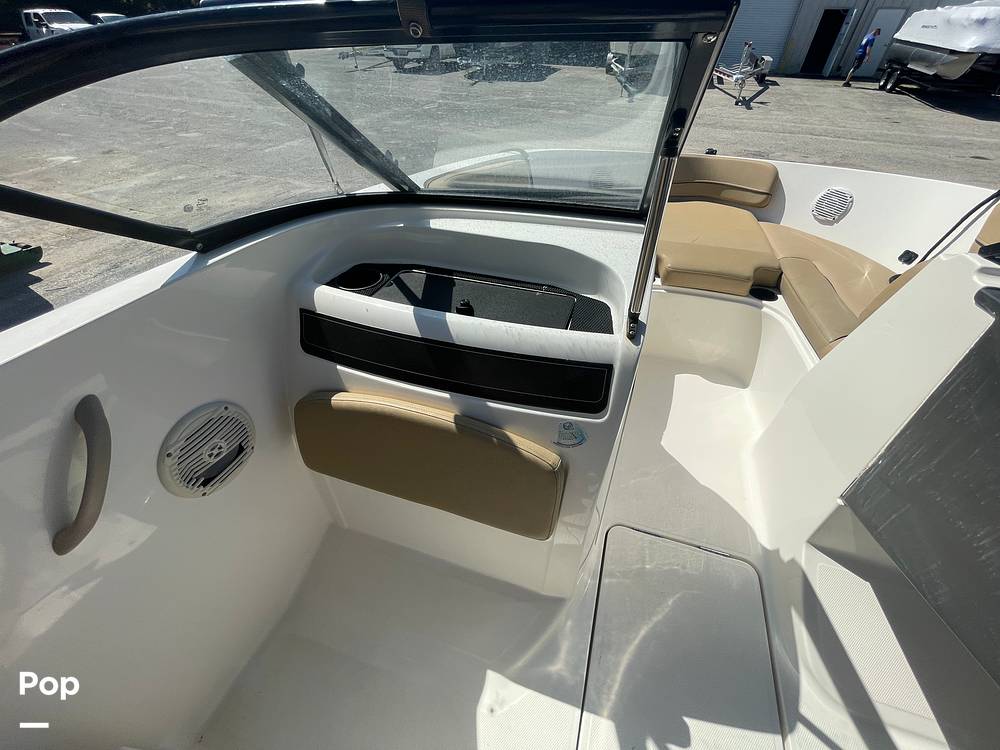 Slide: The Image of Bayliner VR5 OB 2023 - 15354915