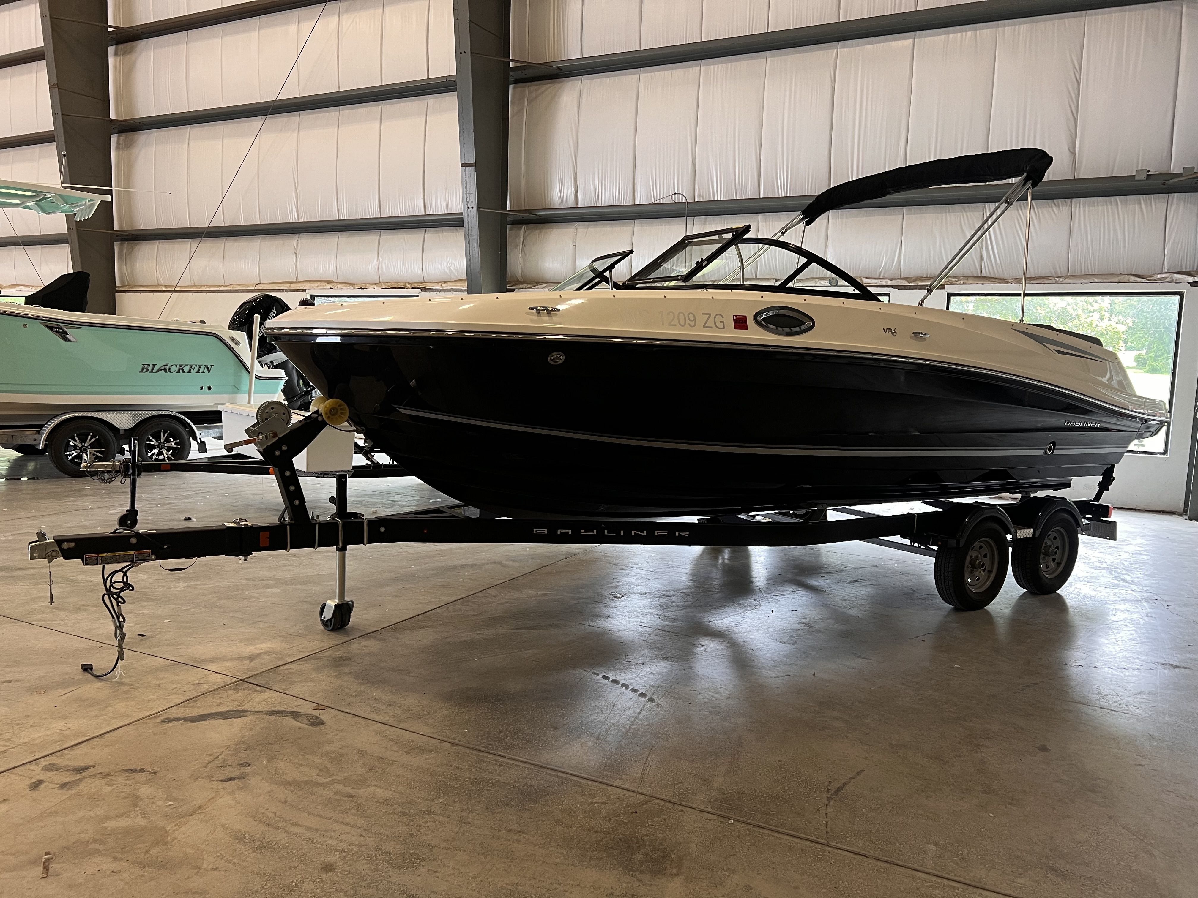 Slide: The Image of Bayliner VR6 2018 - 0