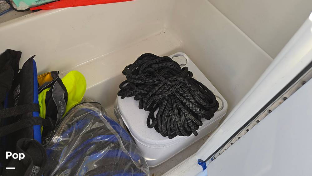 Slide: The Image of Bayliner VR6 2018 - 15504397