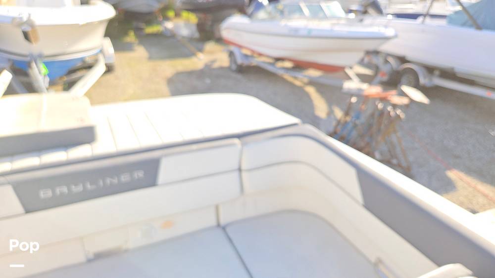 Slide: The Image of Bayliner VR6 2018 - 15504405