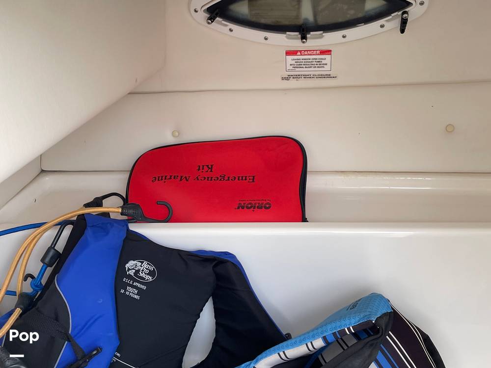 Slide: The Image of Bayliner VR6 2022 - 15512281