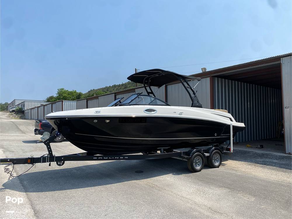 Slide: The Image of Bayliner Vr6 2023 - 15485555