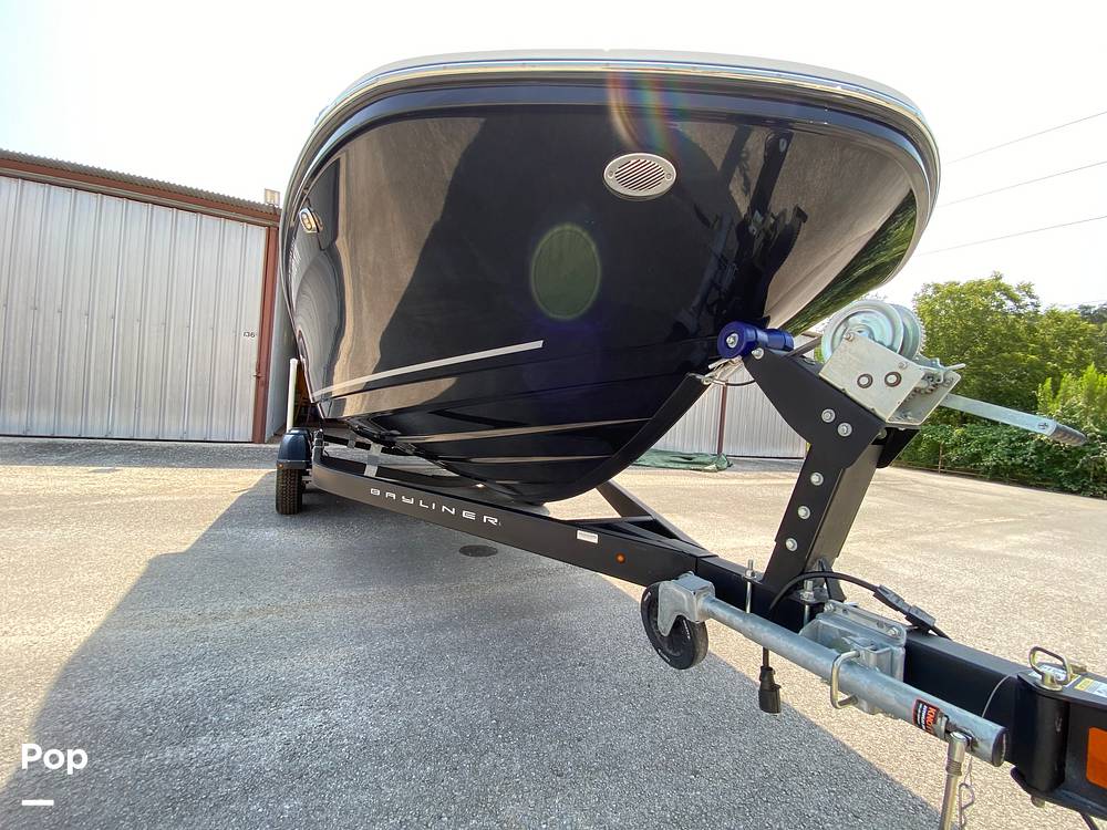 Slide: The Image of Bayliner Vr6 2023 - 15485564