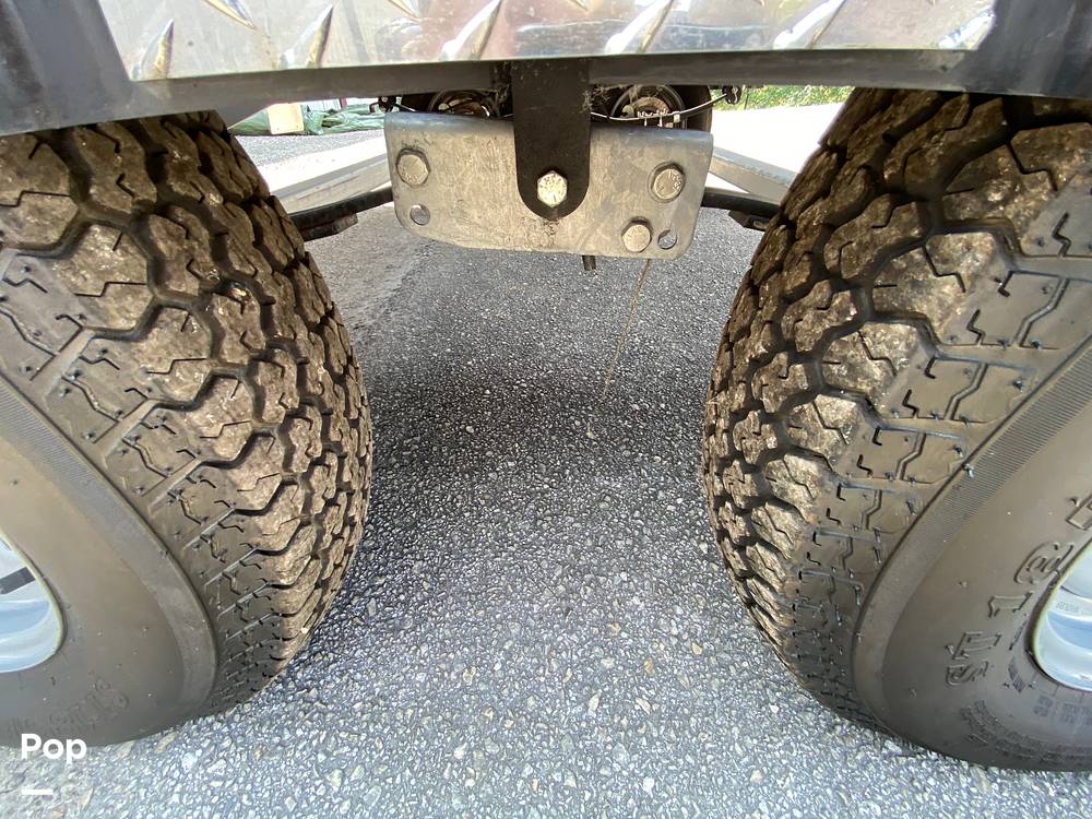 Slide: The Image of Bayliner Vr6 2023 - 15485566