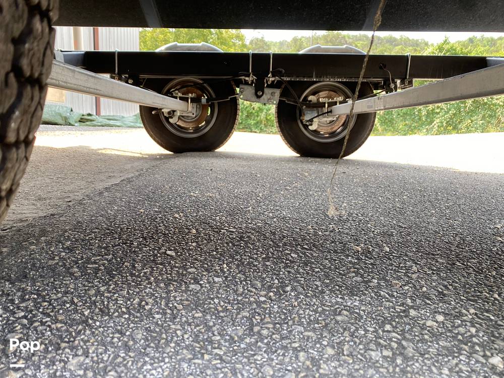 Slide: The Image of Bayliner Vr6 2023 - 15485571