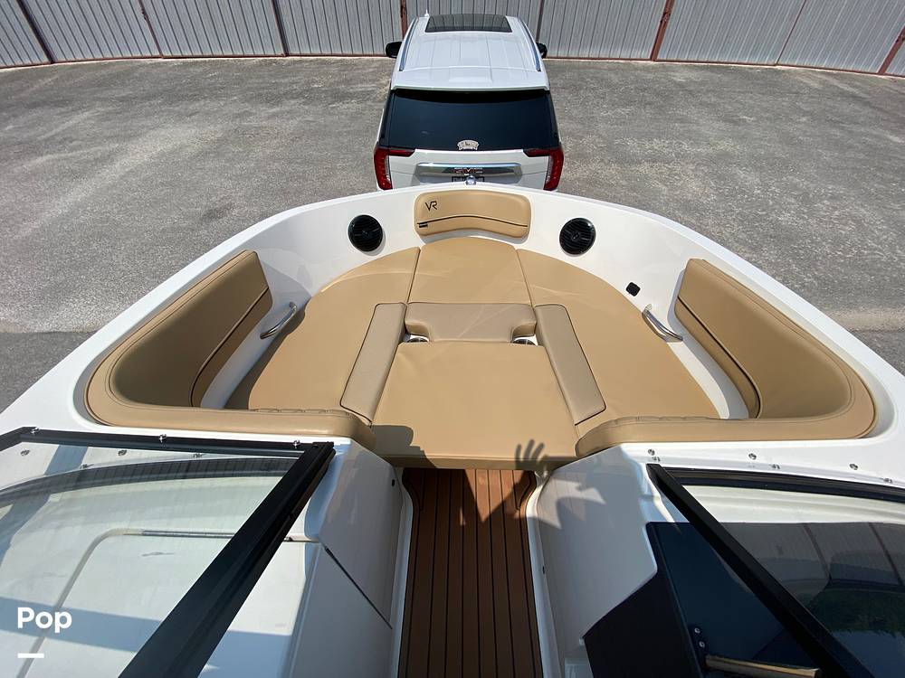 Slide: The Image of Bayliner Vr6 2023 - 15485579