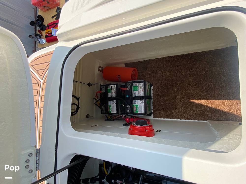 Slide: The Image of Bayliner Vr6 2023 - 15485587