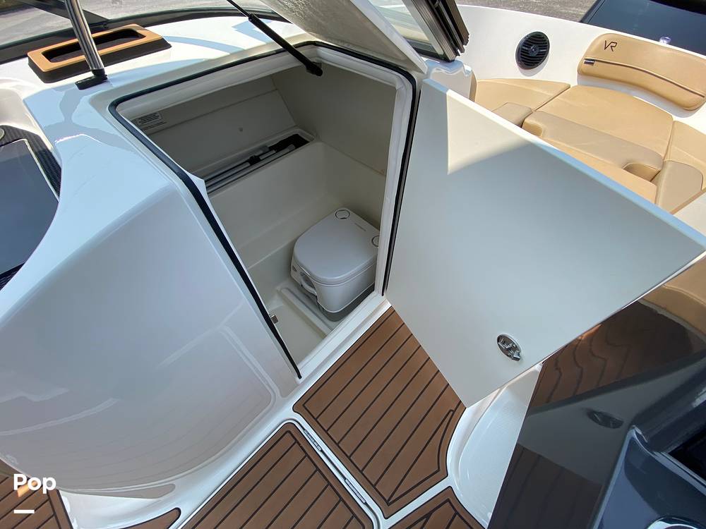 Slide: The Image of Bayliner Vr6 2023 - 15485590