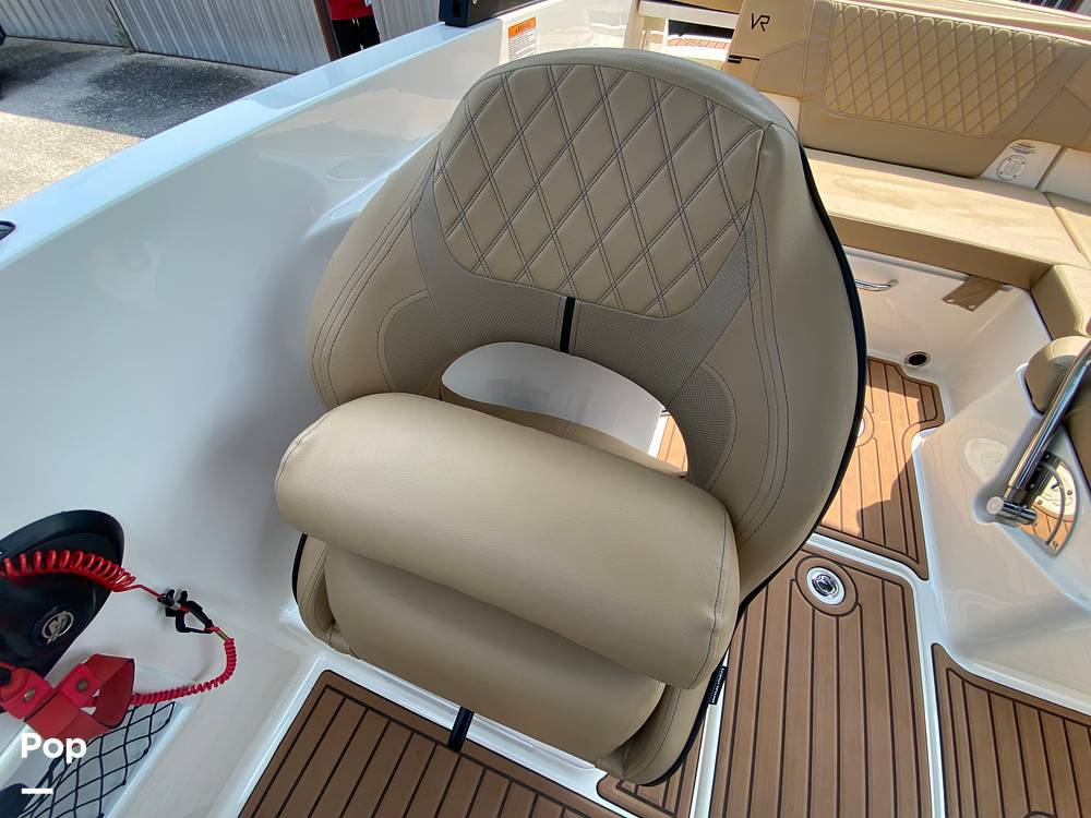 Slide: The Image of Bayliner Vr6 2023 - 15485594