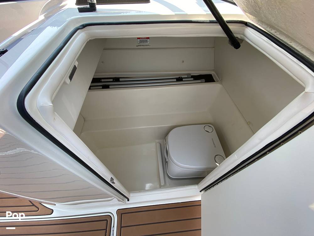 Slide: The Image of Bayliner Vr6 2023 - 15485595