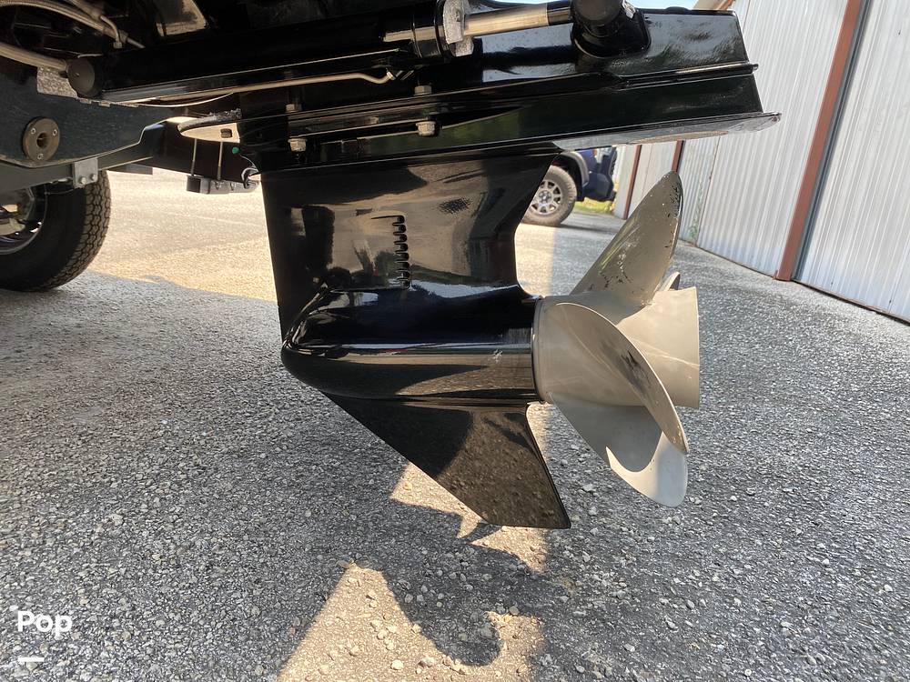 Slide: The Image of Bayliner Vr6 2023 - 15485613