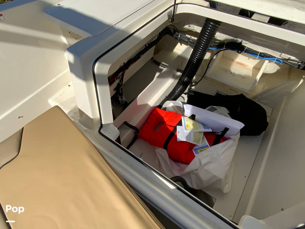 Slide: The Image of Bayliner VR6 2023 - 14903606